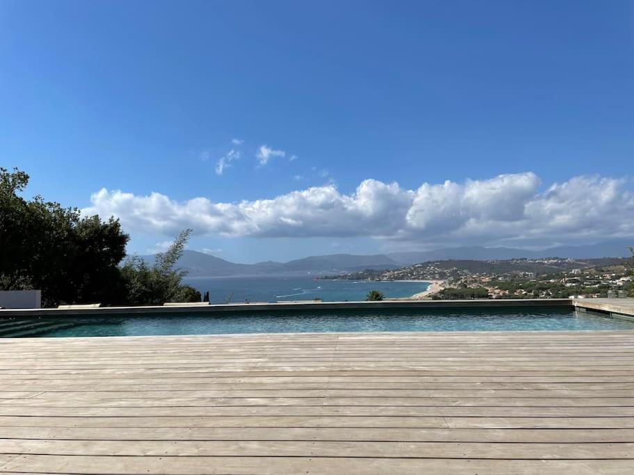 Villa Alandra Pietrosella 외부 사진