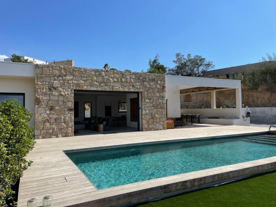 Villa Alandra Pietrosella 외부 사진