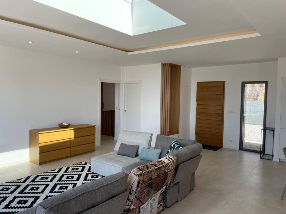 Villa Alandra Pietrosella 외부 사진